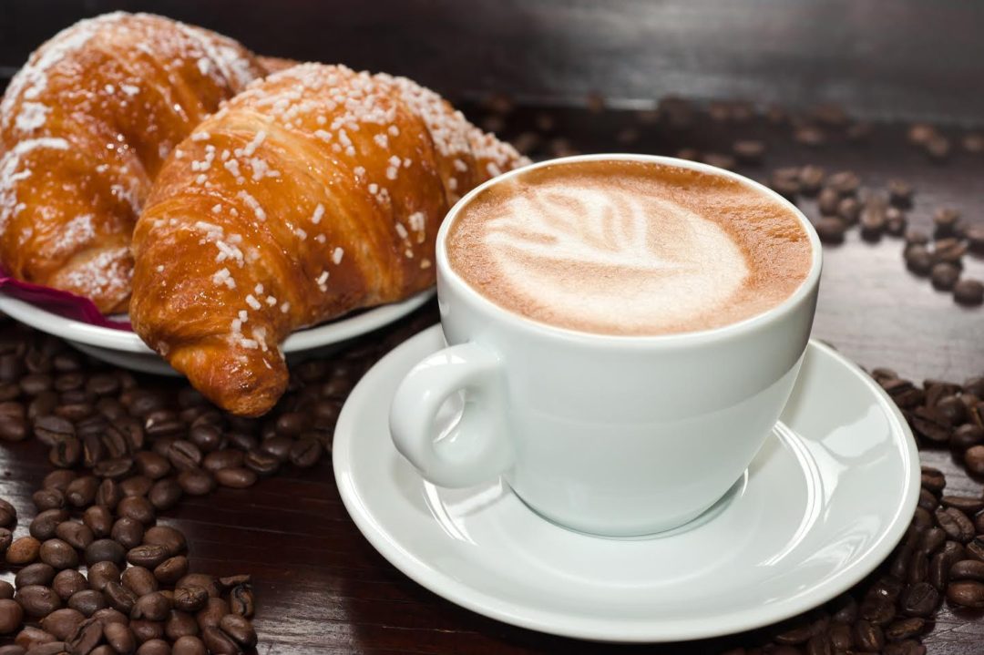 coffe and croissants